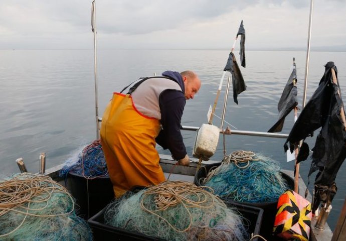 Zabranjen ulazak u Sloveniju hrvatskim ribarima koji ne plate kazne 