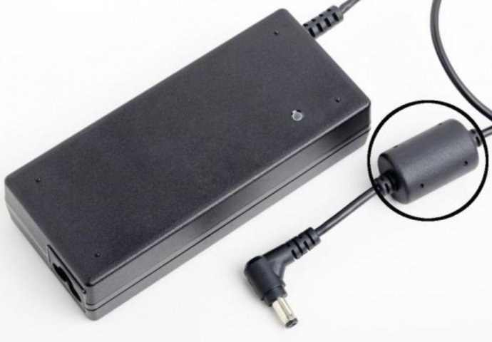 SVI SMO MISLILI DA JE TU KAO UKRAS: Znate li čemu služi mali valjak na kablu punjača za laptop? (FOTO)