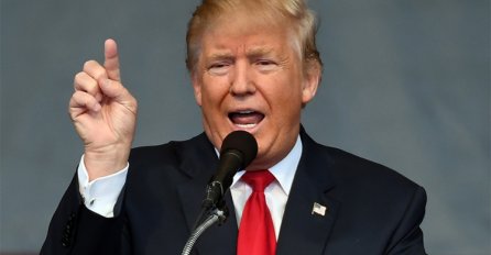 Trump: FBI politizuje istragu o ruskom miješanju u izbore
