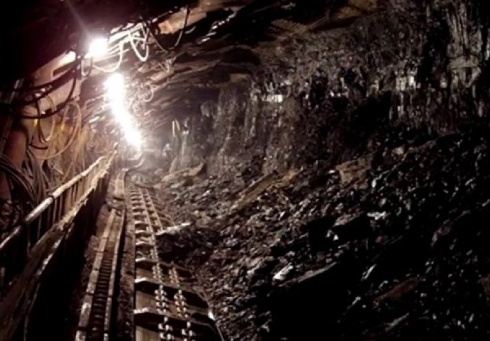 Evo  KAKVO SU STANJE ZATEKLI U RUDNIKU, nakon jakog zemljotresa u BiH: RUDARI POD ZEMLJOM PORUČILI SAMO JEDNO