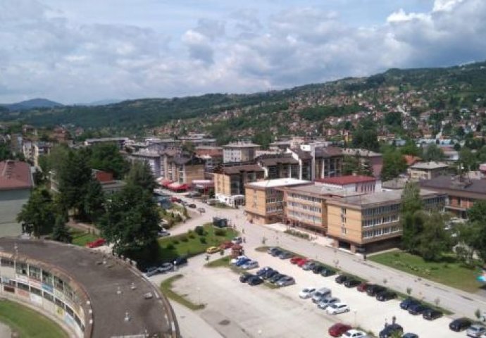 Zbog protesta građana blokirane tri raskrsnice na RP u centru Zavidovića