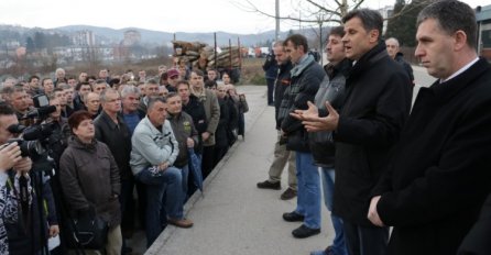 Novalić: Vlada će učiniti sve da popravi položaj radnika Krivaje