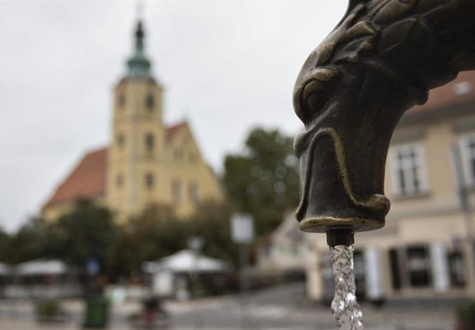 Brisel  traži da voda za piće bude dostupna na ulicama