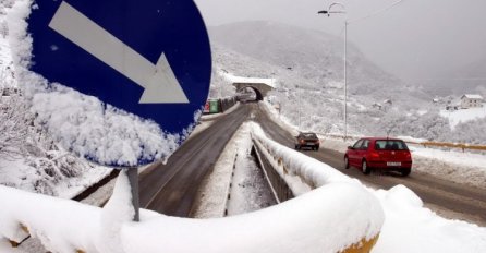ZIMA POKAZALA ZUBE: Nakon Krajine, snijeg zabijelio i Tuzlu, otežao i usporio saobraćaj!
