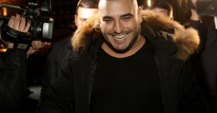DARKO LAZIĆ PRVI PUT U JAVNOSTI NAKON SKANDALA: Odlučio da sve prizna, novinari ga u čudu gledali 