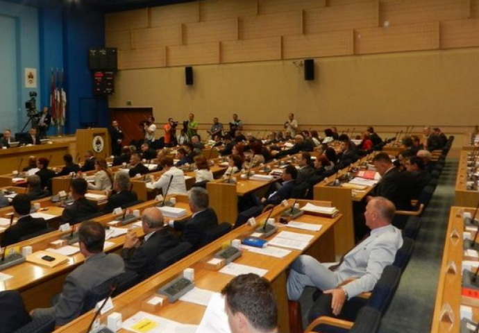 Opozicija napustila zasjedanje Skupštine RS-a tokom obraćanja ministra Đokića