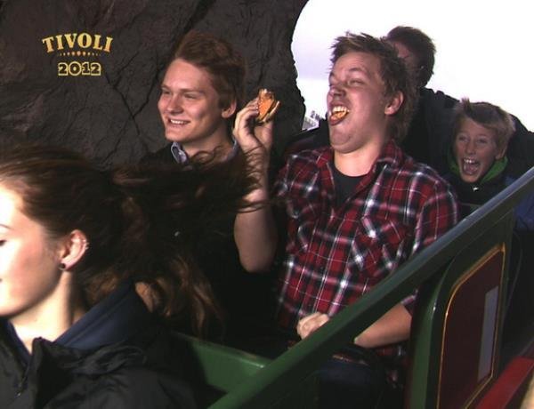 funniest-roller-coaster-pictures-cheeseburger