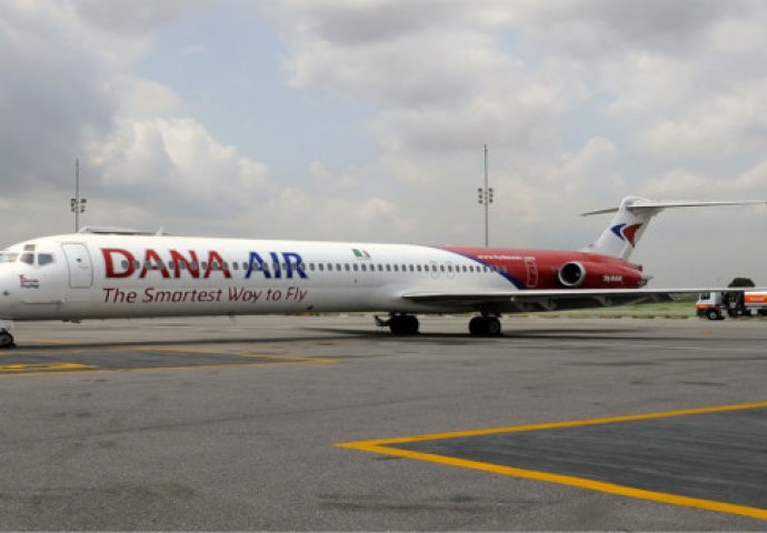 Vrata otpala s aviona nakon slijetanja u Abuju, putnici u panici