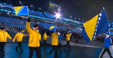 Elvedina Muzaferija nosila zastavu BiH na otvaranju Olimpijade u PyeongChangu (FOTO)