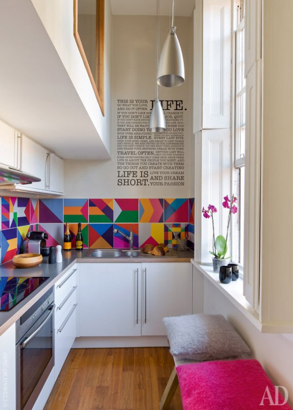 02-narrow-space-small-kitchen-idea-homebnc