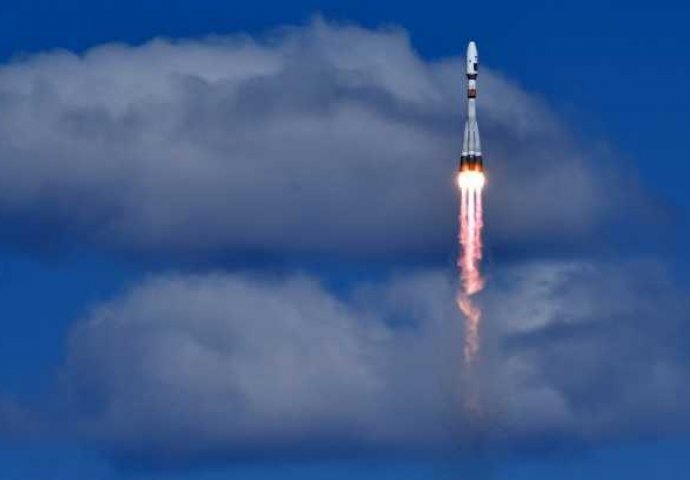 Guardian: Lansiranje rakete Elona Muska je deprimirajuće