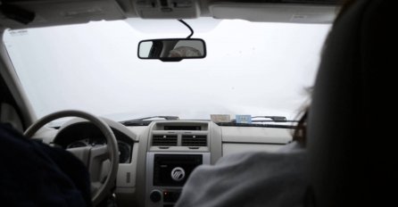 STANJE NA PUTEVIMA: Magla smanjuje vidljivost na dionicama u kotlinama i uz riječne tokove