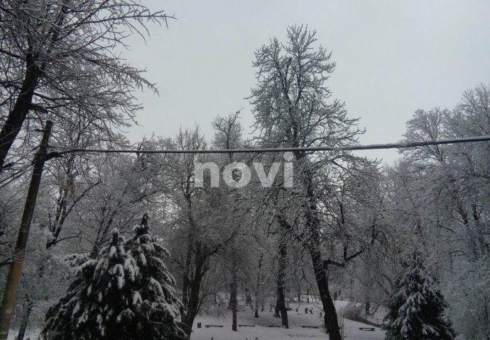 VREMENSKA PROGNOZA: U Bosni jutros oblačno sa snijegom, u Hercegovini vedro