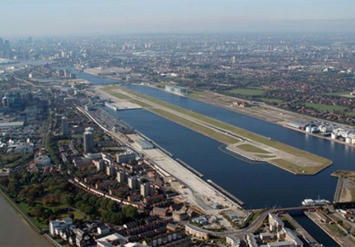 Aerodrom u Londonu ponovo otvoren, bomba uklonjena