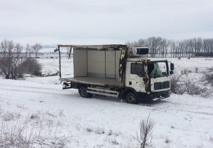 Snijeg u HBŽ-u izazvao poteškoće u prometu