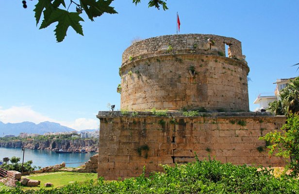 turkey-antalya-roman-fortress-1
