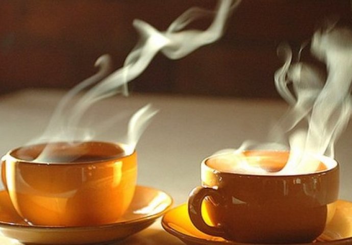 Zaboravite na vruć čaj: Ispijanje čaja iznad ove temperature povećava rizik od obolijevanja od raka jednjaka
