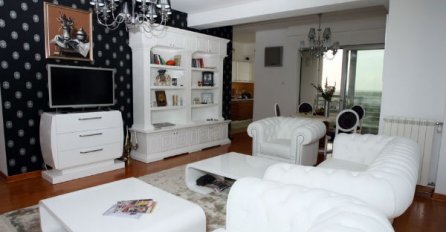 U OVOM STANU ŽIVI KRALJICA FOLK MUZIKE: Ima nekoliko stanova u Beogradu, ali ovaj je nešto posebno (FOTO)