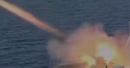 Artiljerijska i raketna paljba sa 'Admirala Vinogradova' (VIDEO)