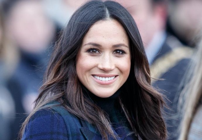 MEGHAN MARKLE HRABRO GAZI JEDNO PO JEDNO KRALJEVSKO PRAVILO: Ali, ono što je sada uradila kraljica će teško oprostiti