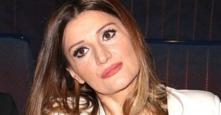 PJEVAČICA POKAZALA KĆERKU, PLJUŠTE KOMENTARI: Na nju je Mira Škorić ponosna! (FOTO)