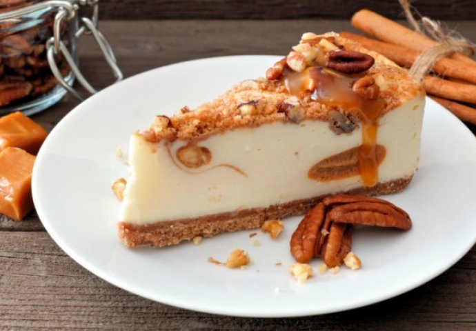 Najsočniji recept: Cheesecake s orasima 