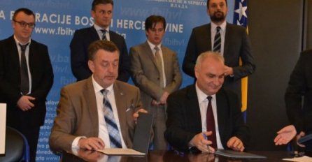 Potpisan Kolektivni ugovor za službenike organe uprave i sudske vlasti 