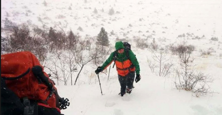 Planinari zapeli u snijegu: Spasioci se već satima probijaju do njih