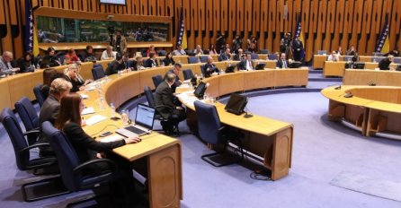 Dom naroda Parlamentarne skupštine BiH danas o izmjenama zakona o plaćama i naknadama