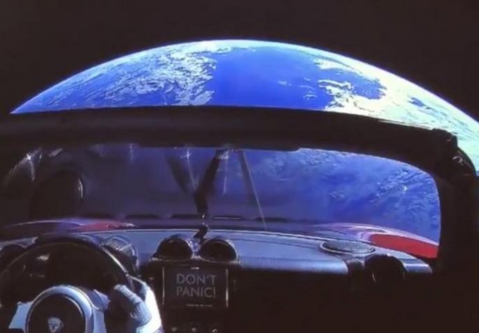IPAK ĆE PASTI NA ZEMLJU: Naučnici saopštili da Teslin automobil neće zauvijek OSTATI U ORBITI!
