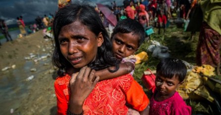 U Mijanmaru buldožeri brišu s lica zemlje sela Rohinja