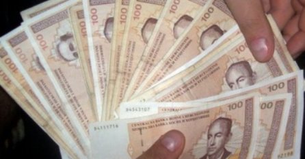 OPREZ! U BiH u opticaju lažne novčanice od 100 KM, a imaju jednu prepoznatljivu „grešku“