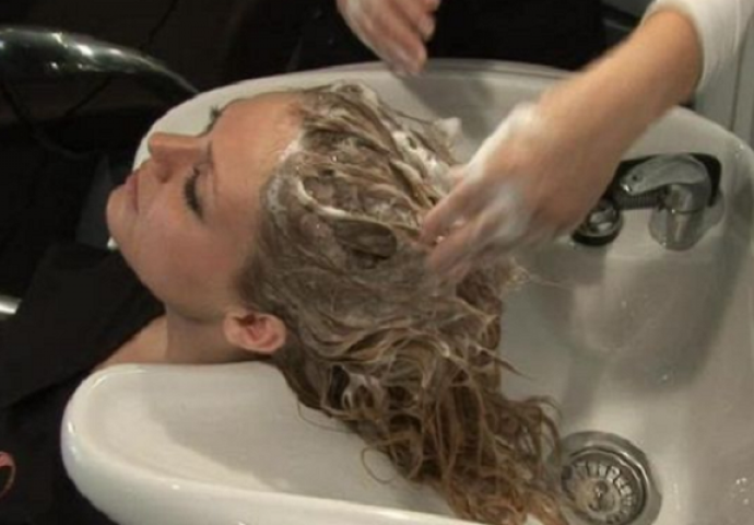 ZAUSTAVITE OPADANJE KOSE: Ovo je najbolje prirodno rješenje kako da vaša kosa ponovo bude gusta i zdrava 