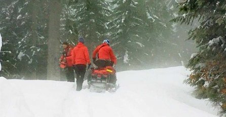 Evakuacija unesrećenog skijaša na Igmanu