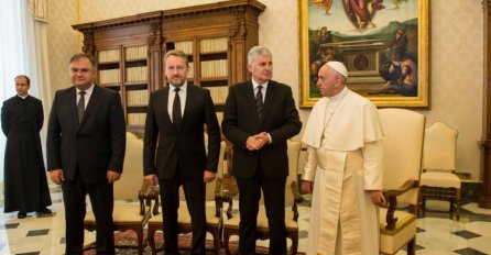 Članovi Predsjedništva BiH u audijenciji kod pape Franje u Vatikanu
