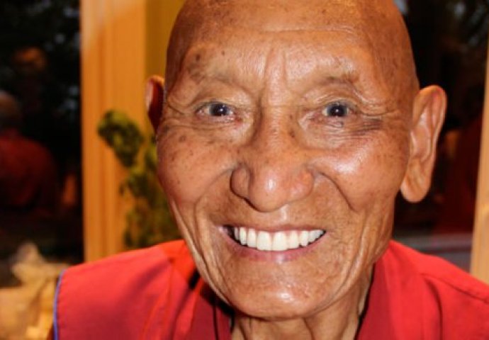 BIJELI I ZDRAVI ZUBI DO DUBOKE STAROSTI: Slana pasta tibetanskih monaha koju morate probati! 