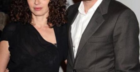 Zbog nje je ostavio ženu i djecu ovaj slavni glumac, a sad ga je napucala, šta mislite zbog čega?