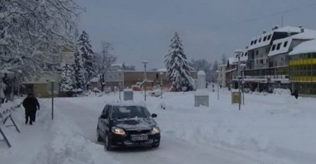 SIBIRSKI VAL HLADNOĆE DONIO NOVE PADAVINE: Gradovi okovani snijegom i ledom, a ono što meteorolozi najavljuju za naredne dane neće vam se svidjeti 