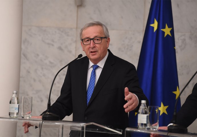 JUNCKER: Zemlje koje međusobno nisu riješile teritorijalne sporove ne mogu u EU