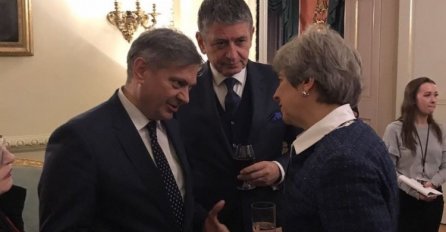 Zvizdić pozvao premijerku May da posjeti BiH