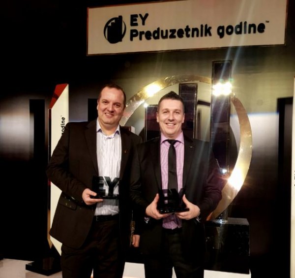 16485807875a93f5e54e723486677757-v4-big