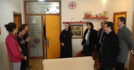 Lovrinović, Kožul i Zovko posjetili Stadlerov dječiji dom Egipat u Sarajevu