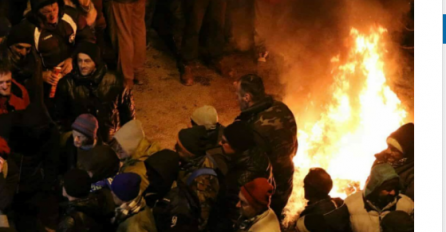 Borci najavili blokadu aerodroma: Protesti su nastavljeni kasno u noć, borci ne odustaju