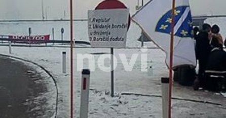 BLOKADA I DALJE TRAJE: Borci se ne povlače sa petlje Šićki Brod u Tuzli