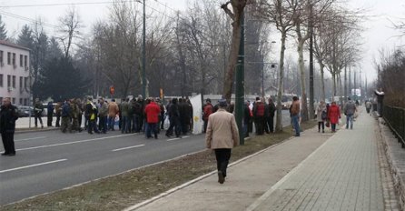 POSTIGNUT SPORAZUM: Deblokiran put M-17 na Karušama kod Doboja