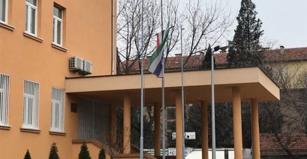 MOSTAR:  Na zgradi Vlade HNK nema državne zastave na Dan nezavisnosti