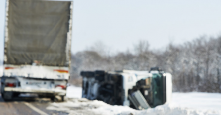  Kamion sletio s ceste: Jedna osoba smrtno stradala
