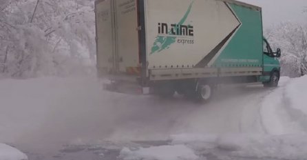 BOSANAC DRIFTAO KAMIONOM PO SNJEŽNIM PLANINAMA: Uhvatit će vas jeza od ovog snimka (VIDEO)