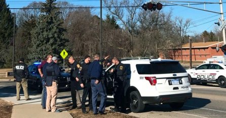 NOVA PUCNJAVA : Najmanje dvoje mrtvih, ubojica u bijegu!