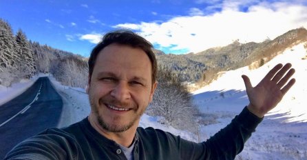 GLUMAC NASMIJAO FANOME FOTOGRAFIJAMA IZ MLADOSTI: 'Ovakve obrve je Ronaldo mogao samo sanjati'